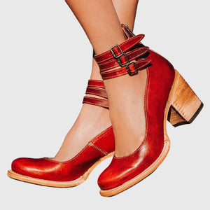 Clarisse block heel pumps in Red