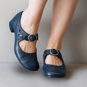 Hortense leather Mary Jane pumps in Blue