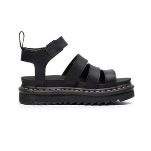 Soledad platform sandal in Black, side view on a white background